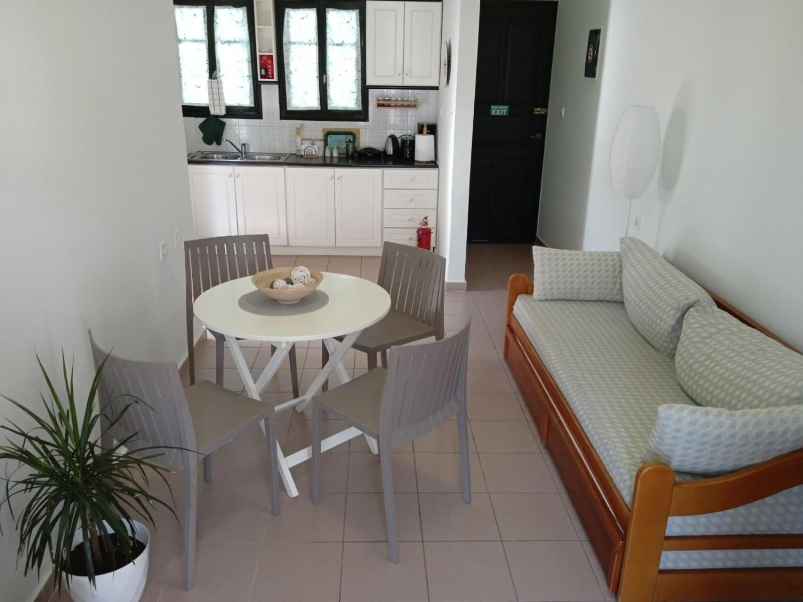 Phoeve Apt-Lovely 1-Br Rental Near The Beach 卡拉塔斯 外观 照片